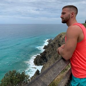 Meet your Posher, Mark